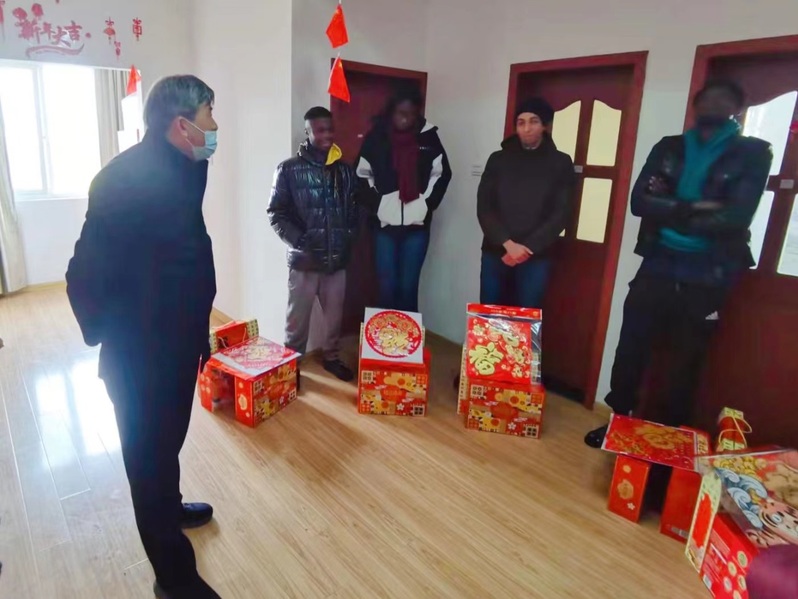安徽工程大学校领导看望慰问春节坚守岗位人员和留校学生