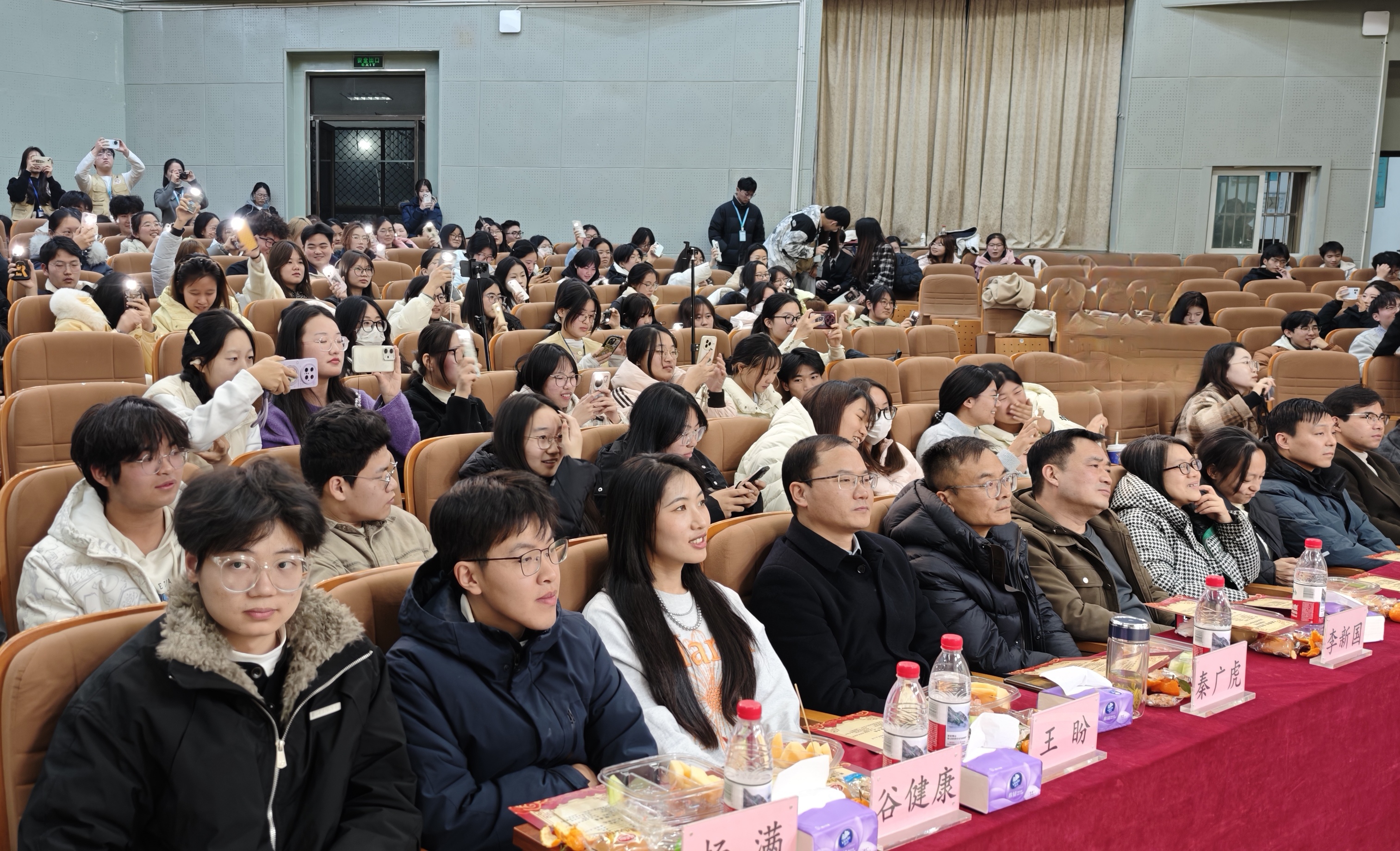 九秩薪传 语通未来——外国语学院迎校庆晚会圆满落幕